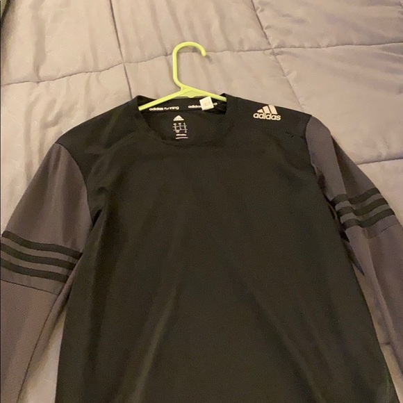 Black adidas running shirt - Picture 1 of 3